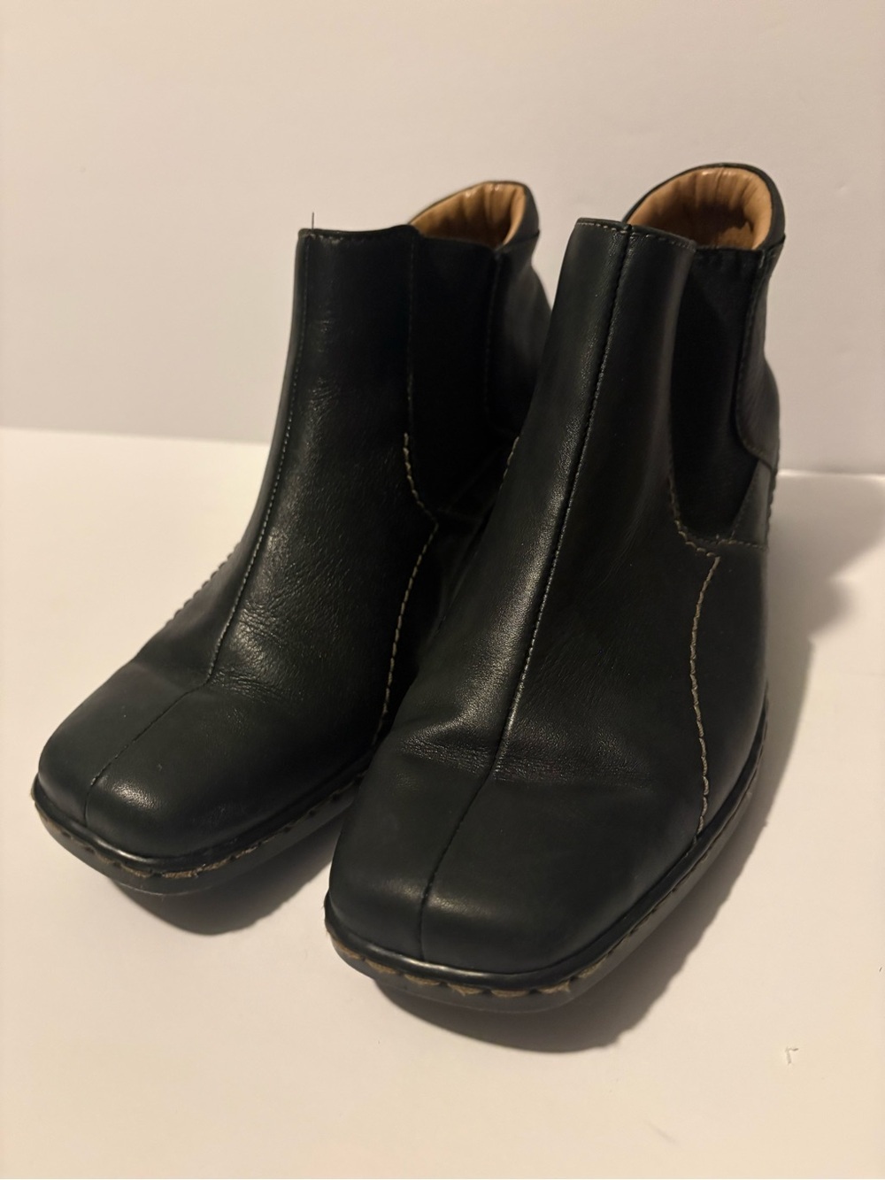 Josef Seibel Black Leather Square Toe Chelsea Ankle Boots 39